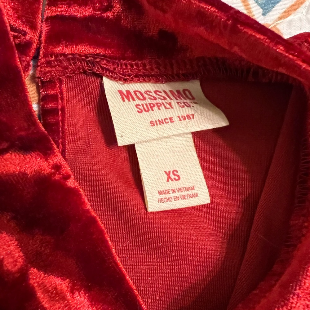 RED CRUSHED VELVET Top XS - Picture 4 of 7